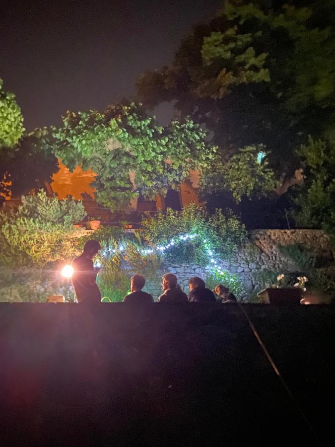 B&B La Rocca การ์มิญาโน ภายนอก รูปภาพ