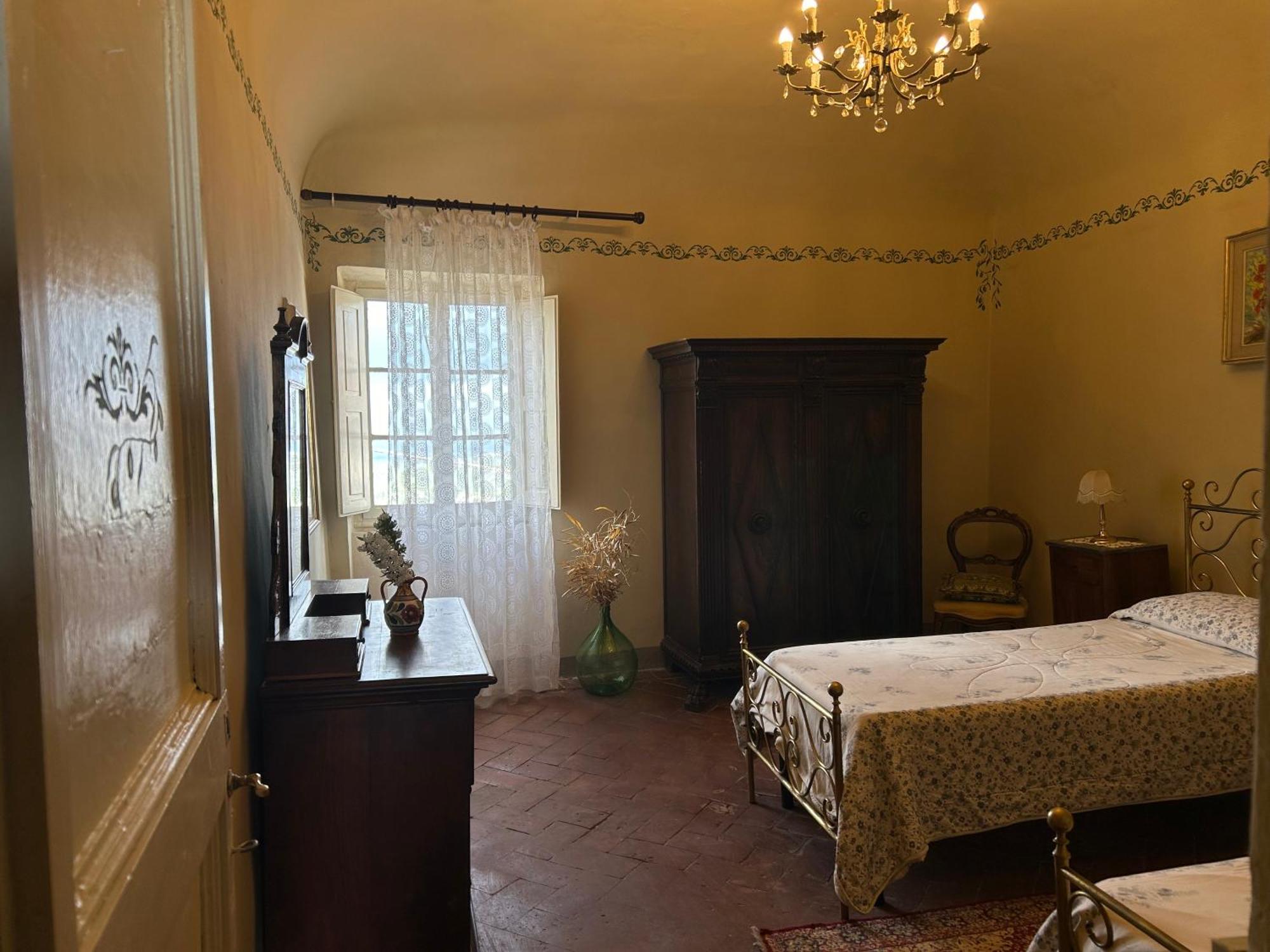 B&B La Rocca การ์มิญาโน ภายนอก รูปภาพ