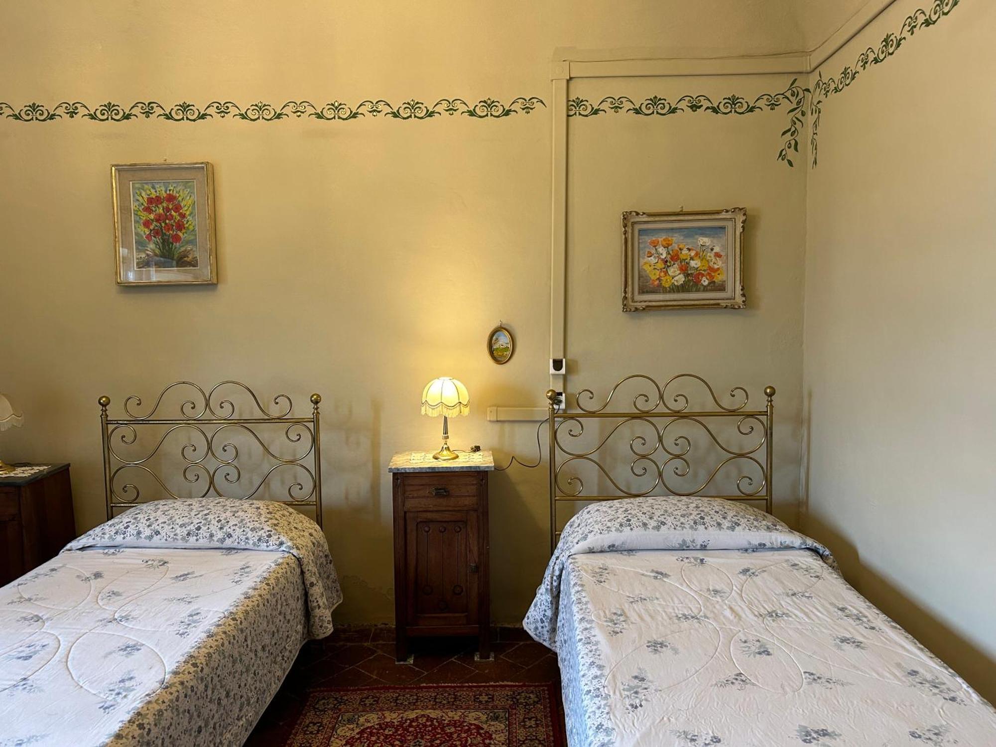 B&B La Rocca การ์มิญาโน ภายนอก รูปภาพ